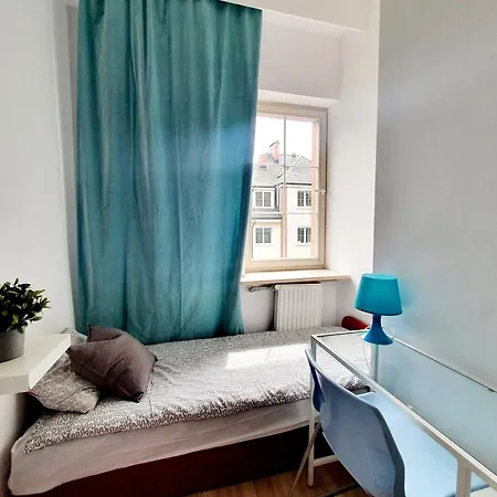 Tanie W Centrum Хостел *